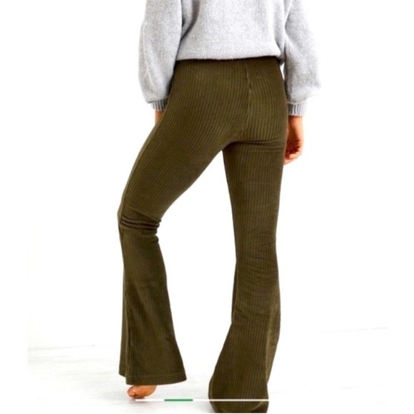 Aerie Groove-On Ribbed Velour High Rise Flare Olive Green XL Regular - Picture 3 of 7